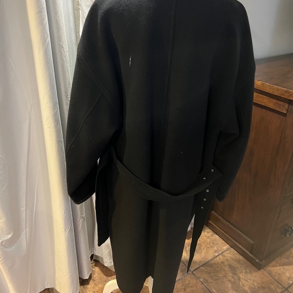 WINTER COAT - Picture 5 of 8